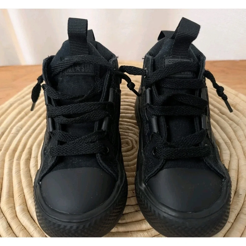 Converse All Star Childs Size 9 Sneakers Shoes Black Lace Up Athletic Walking
